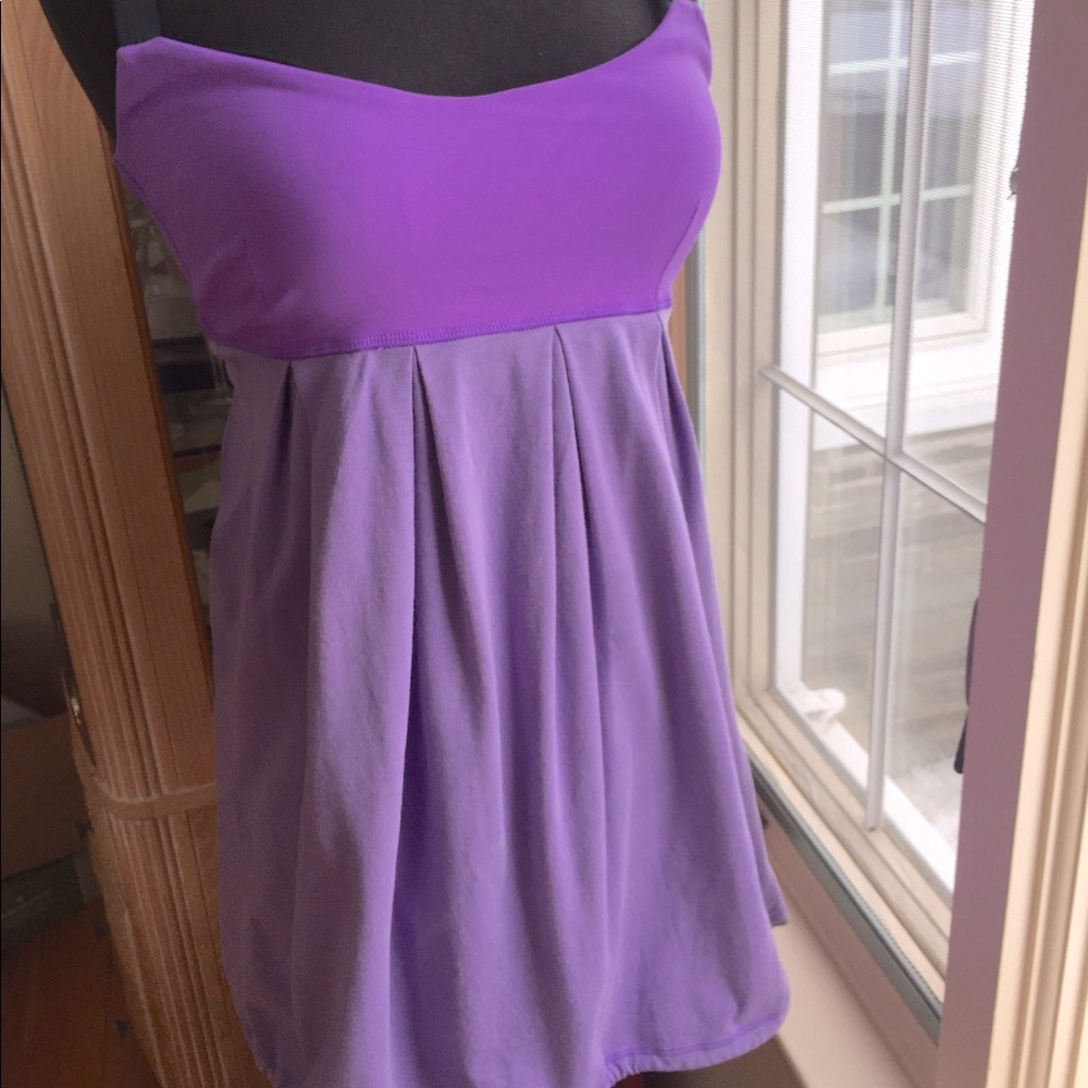 Lululemon athletic top